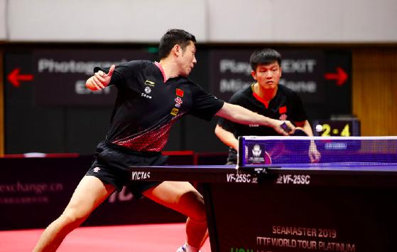  梅总双打配合默契十足，法网混双强势捧杯