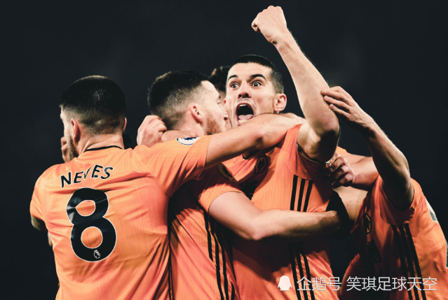  英超黑马逆袭榜首，传统豪强面临严峻挑战