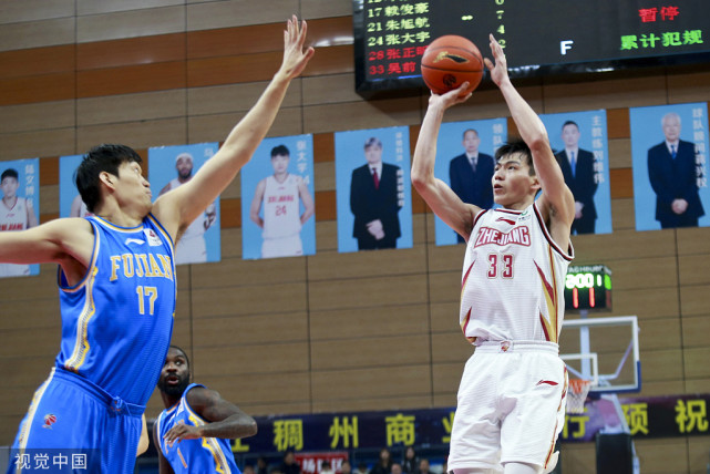  末节三分雨倾盆而下，主队惊险捍卫主场