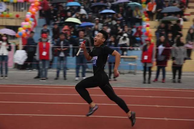  青春风暴席卷赛场新锐展露锋芒